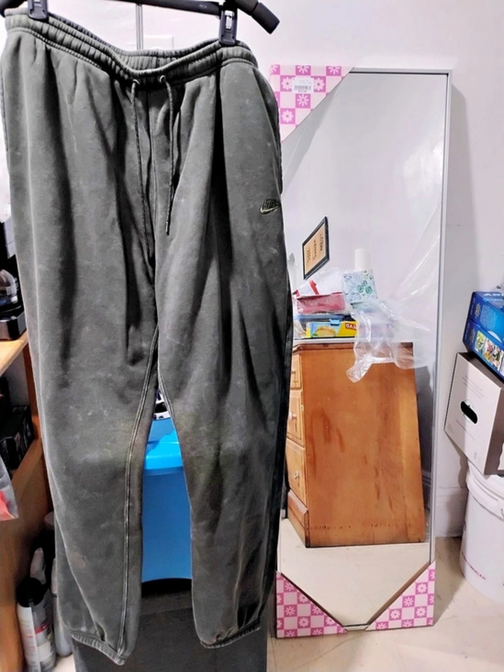 Nike Sportswear Club Washed Olive Green /Sequoia Fleece Sweatpants Size XL